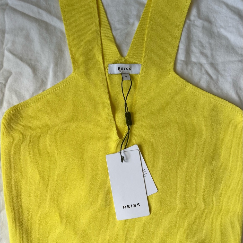 Reiss Knitted Front And Back Sleeveless V-Neck Top. GORGEOUS. Yellow. Size:S - Picture 9 of 15